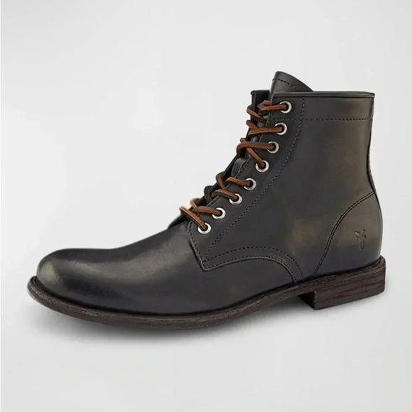 Frye
Men's Tyler Leather Lace-Up Boots
$328 Retail - Picture 3 of 14